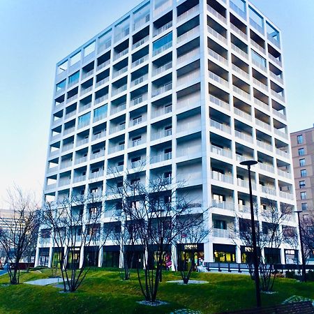 Top Urban Apartment - Free Parking, Green Energy, Modern Style Bratislava Exterior foto